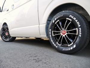 ハイエースワゴン4型新車４ＷＤ　６AT　