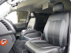 ハイエースワゴン4型新車　10人乗６AT　前向き９名乗車　内装カスタム　ＲＥＶＯシート