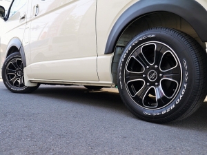 ハイエースワゴン１０人乗り　パワスラ　ハイエースワゴン４ＷＤ