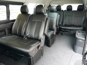 ハイエースワゴン4型新車　10人乗りシーケンシャル６AT　415コブラ