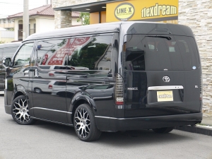 ハイエースワゴン4型新車　10人乗りシーケンシャル６AT　415コブラ