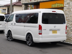 ハイエースワゴン4型新車４ＷＤ　６AT　