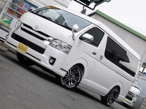ハイエースワゴン4型新車４ＷＤ　６AT　