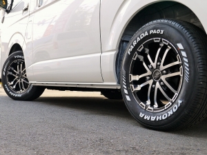 ハイエースワゴン4型新車４ＷＤ　６AT　