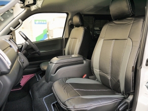 ハイエースバン4型新車　３０００ディーゼルターボ２ＷＤ　