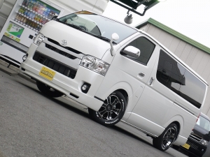 ハイエースバン4型新車　３０００ディーゼルターボ２ＷＤ　