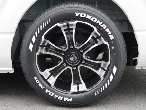 ハイエースバン4型新車　３０００ディーゼルターボ２ＷＤ　