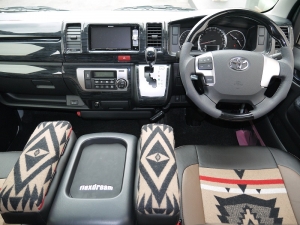 ハイエースバン4型新車　シーケンシャル６AT　