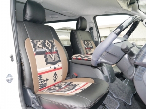 ハイエースバン4型新車　シーケンシャル６AT　