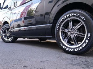 ハイエースワゴン２型　４ＷＤ　ＨＤＤナビ