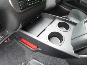 ハイエースバン4型新車　３０００ディーゼルターボ４ＷＤ　ダークプライム