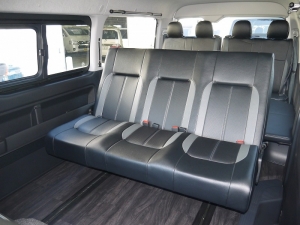 ハイエースワゴン4型新車　10人乗６AT　４ＷＤ
