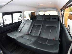 ハイエースワゴン4型新車　10人乗６AT　４ＷＤ