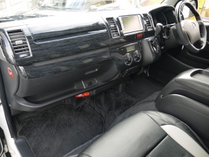 ハイエースバン３型　ディーゼルターボ　Ｓ－ＧＬ　１オーナー車