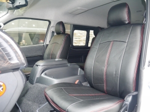 ハイエースワゴン4型新車４ＷＤ　６AT　