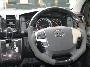 ハイエースワゴン4型新車４ＷＤ　６AT　