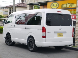 ハイエースワゴン4型新車４ＷＤ　６AT　
