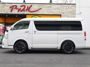ハイエースワゴン4型新車４ＷＤ　６AT　