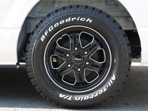 ハイエースワゴン4型新車４ＷＤ　６AT　