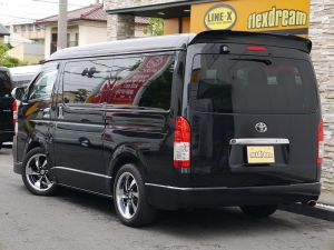 ハイエースワゴンワゴン１０人乗り 　４ＷＤ　