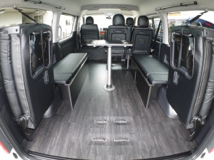ハイエースワゴン4型新車４ＷＤ　６AT　
