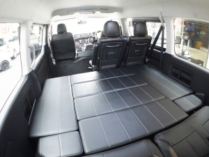 ハイエースワゴン4型新車４ＷＤ　６AT　