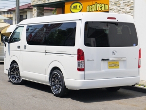 ハイエースワゴン4型新車４ＷＤ　６AT　