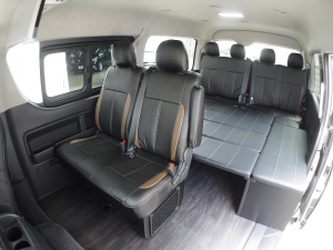 ハイエースワゴン4型新車４ＷＤ　６AT　