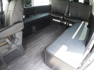 ハイエースワゴン4型新車４ＷＤ　６AT　