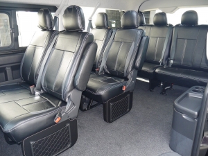 ハイエースワゴン4型新車４ＷＤ　６AT　