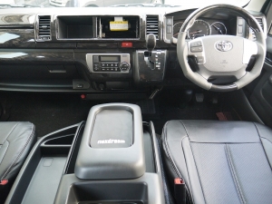ハイエースワゴン4型新車４ＷＤ　６AT　