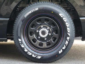 ハイエースワゴン4型新車４ＷＤ　６AT　