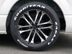 ハイエースワゴン4型新車４ＷＤ　６AT　