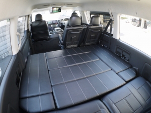 ハイエースワゴン4型新車４ＷＤ　６AT　