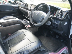 ハイエースワゴン4型新車４ＷＤ　６AT　