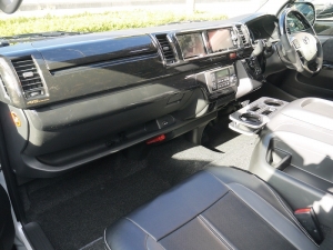 ハイエースワゴン4型新車４ＷＤ　６AT　