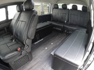 ハイエースワゴン4型新車４ＷＤ　６AT　