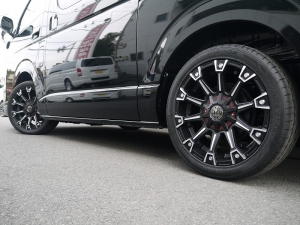 ハイエースワゴン4型新車４ＷＤ　６AT　