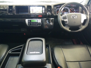 ハイエースワゴン4型新車４ＷＤ　６AT　