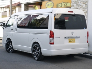 ハイエースワゴン4型新車４ＷＤ　６AT　