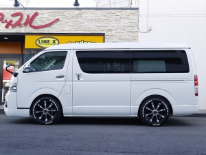 ハイエースワゴン4型新車４ＷＤ　６AT　