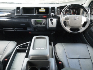 ハイエースワゴン4型新車４ＷＤ　６AT　