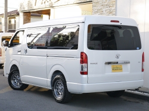 ハイエースワゴン4型新車４ＷＤ　６AT　