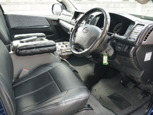 ハイエースバンディーゼル４ＷＤ