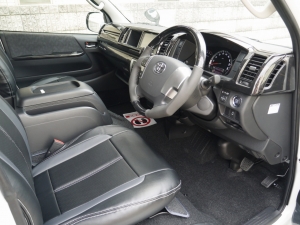 ハイエースワゴン4型新車４ＷＤ　６AT　