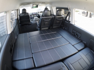 ハイエースワゴン4型新車４ＷＤ　６AT　