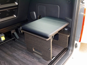 ハイエースワゴン4型新車　10人乗６AT　４ＷＤ