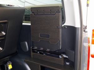 ハイエースワゴン4型新車　10人乗６AT　４ＷＤ