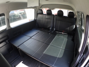 ハイエースワゴン4型新車４ＷＤ　６AT　
