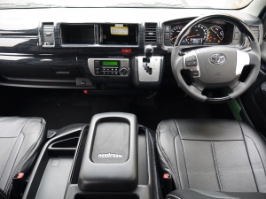 ハイエースワゴン4型新車４ＷＤ　６AT　